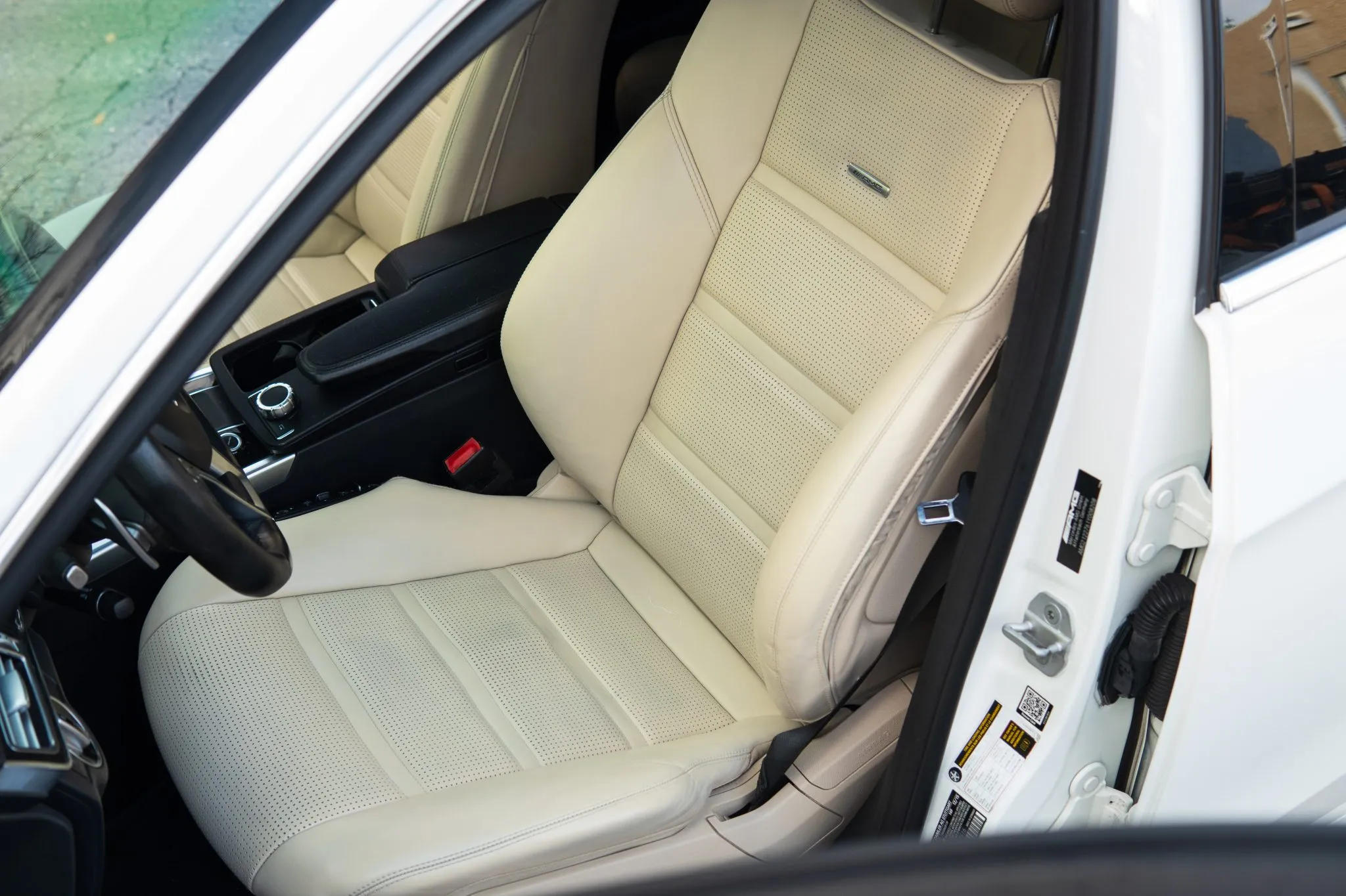 2016_mercedes-amg_e63-s-4matic-wagon_2016_mercedes-amg_e63-