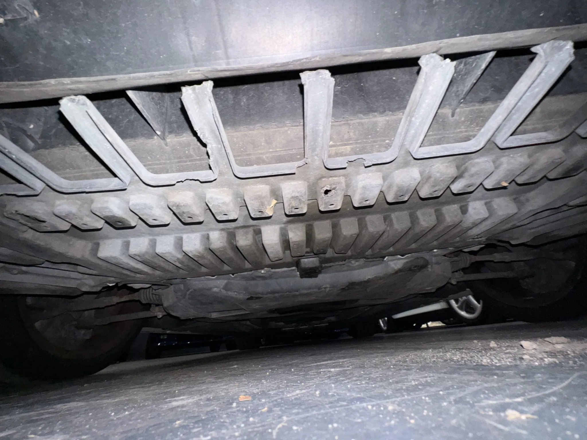 2016_mercedes-amg_e63-s-4matic-wagon_2016_mercedes-amg_e63-s-4matic-wagon_2016_mercedes-benz_e63-s-amg-wagon_IMG_8424-69730-scaled-jpLglF-56090-56091