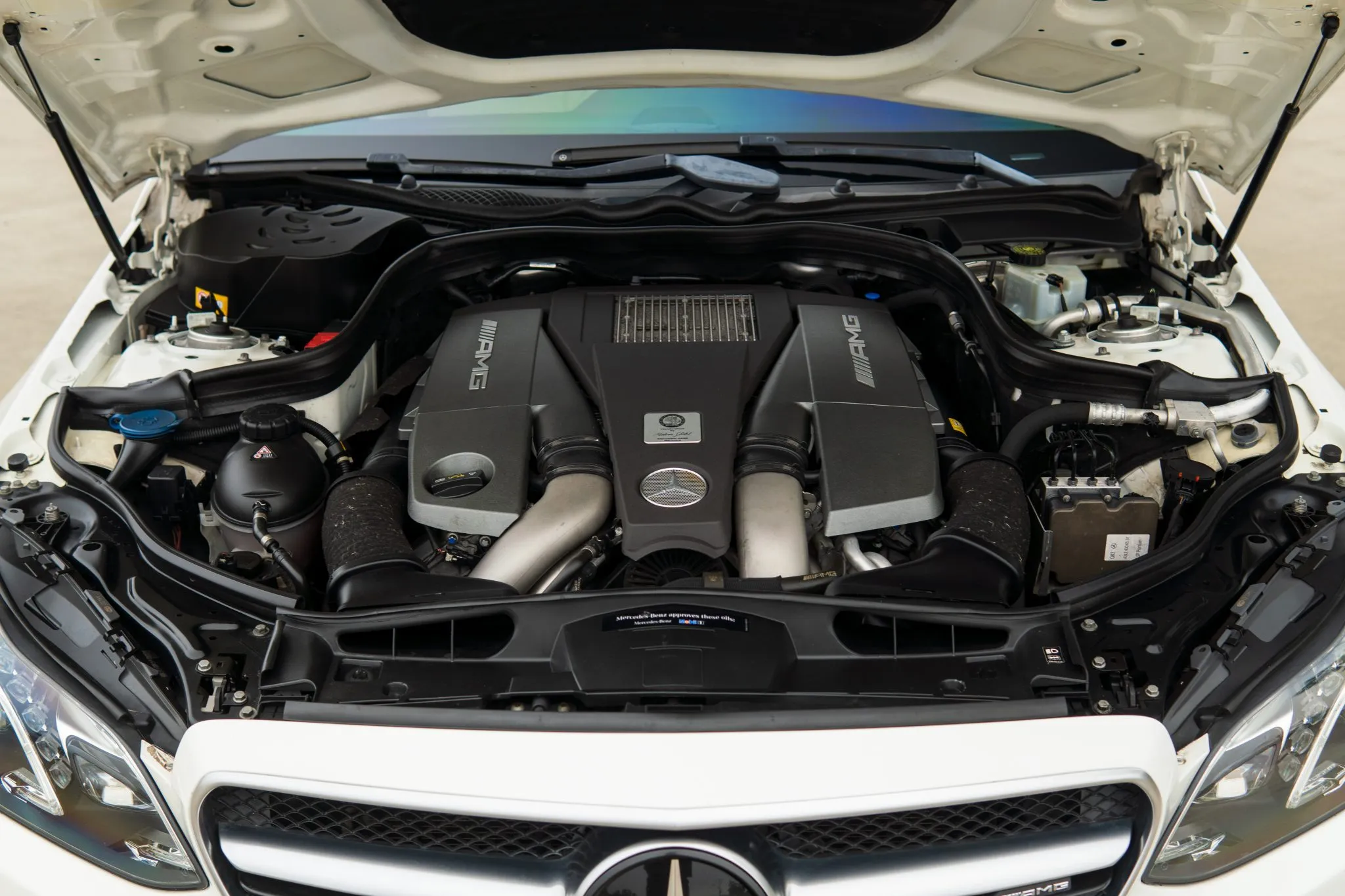 2016_mercedes-amg_e63-s-4matic-wagon_2016_mercedes-amg_e63-s-4matic-wagon_2016_mercedes-benz_e63-s-amg-wagon_VH_2895-61033-scaled-jM67R4-56088-56088