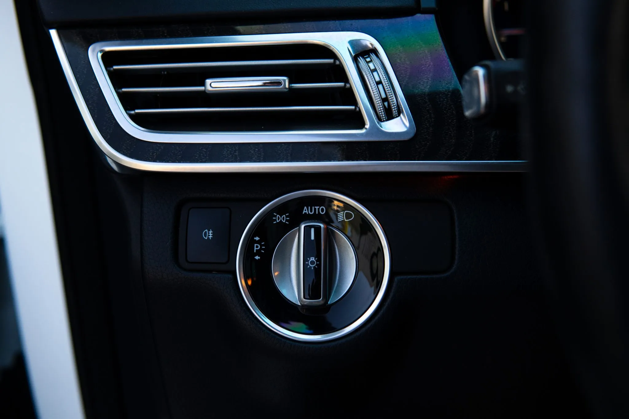 2016_mercedes-benz_e63-s-amg-wagon_VH_2728-61545-scaled-6jtdTv