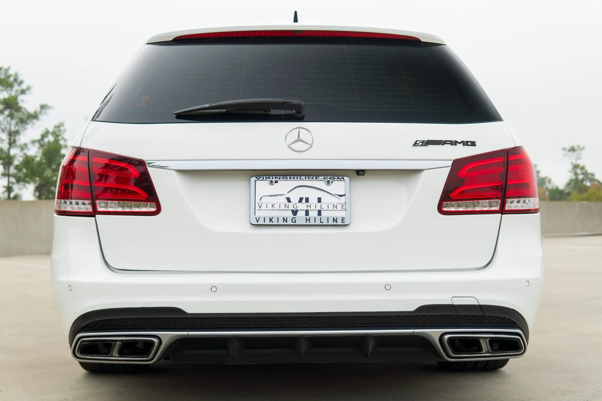 2016_mercedes-benz_e63-s-amg-wagon_VH_2846-60856-scaled-y2cADX